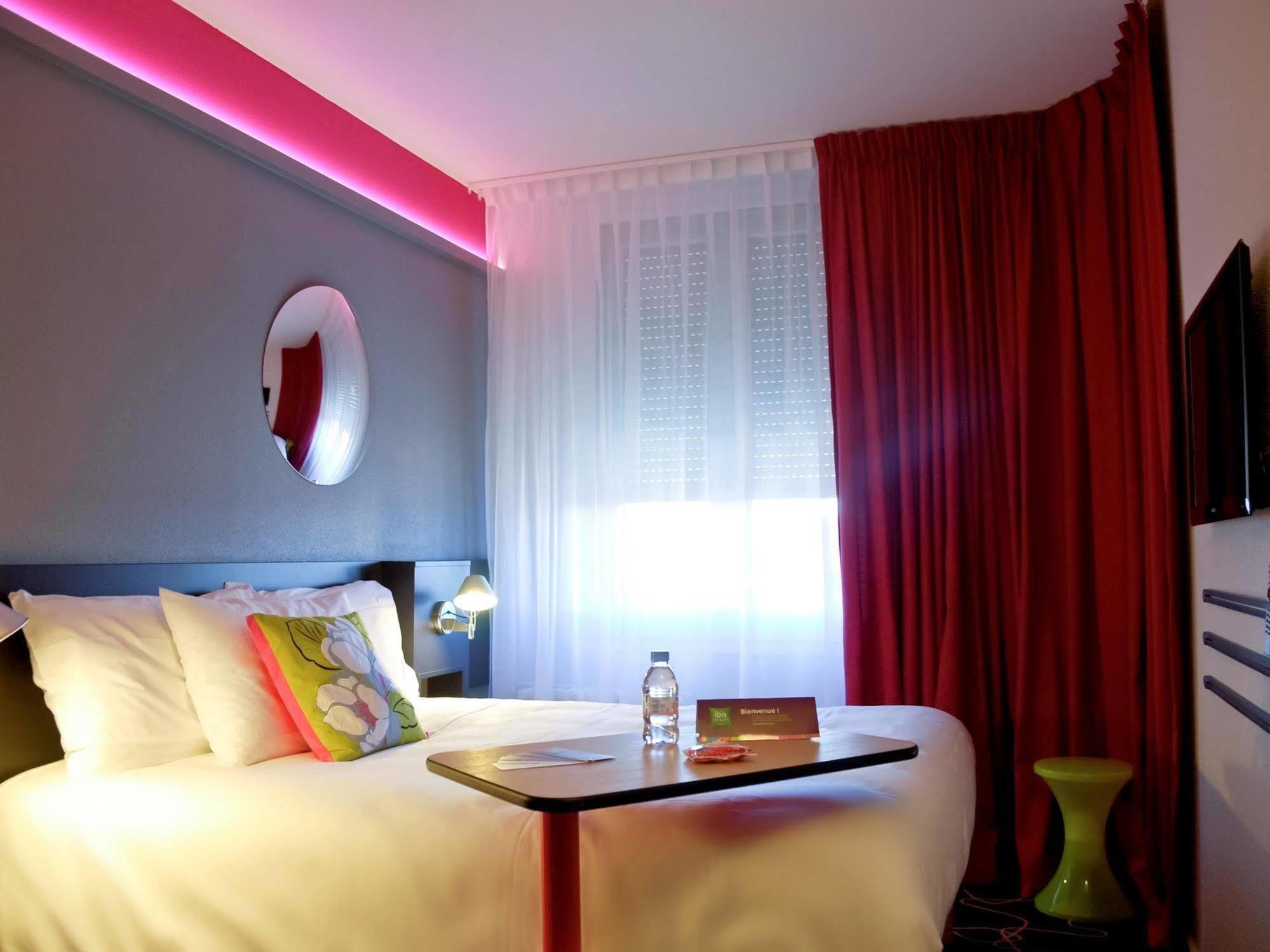 Ibis Styles Roanne Centre Gare Ξενοδοχείο Εξωτερικό φωτογραφία